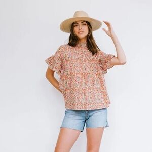 Sunshine Tienda Floral Ruffle Sleeve Top